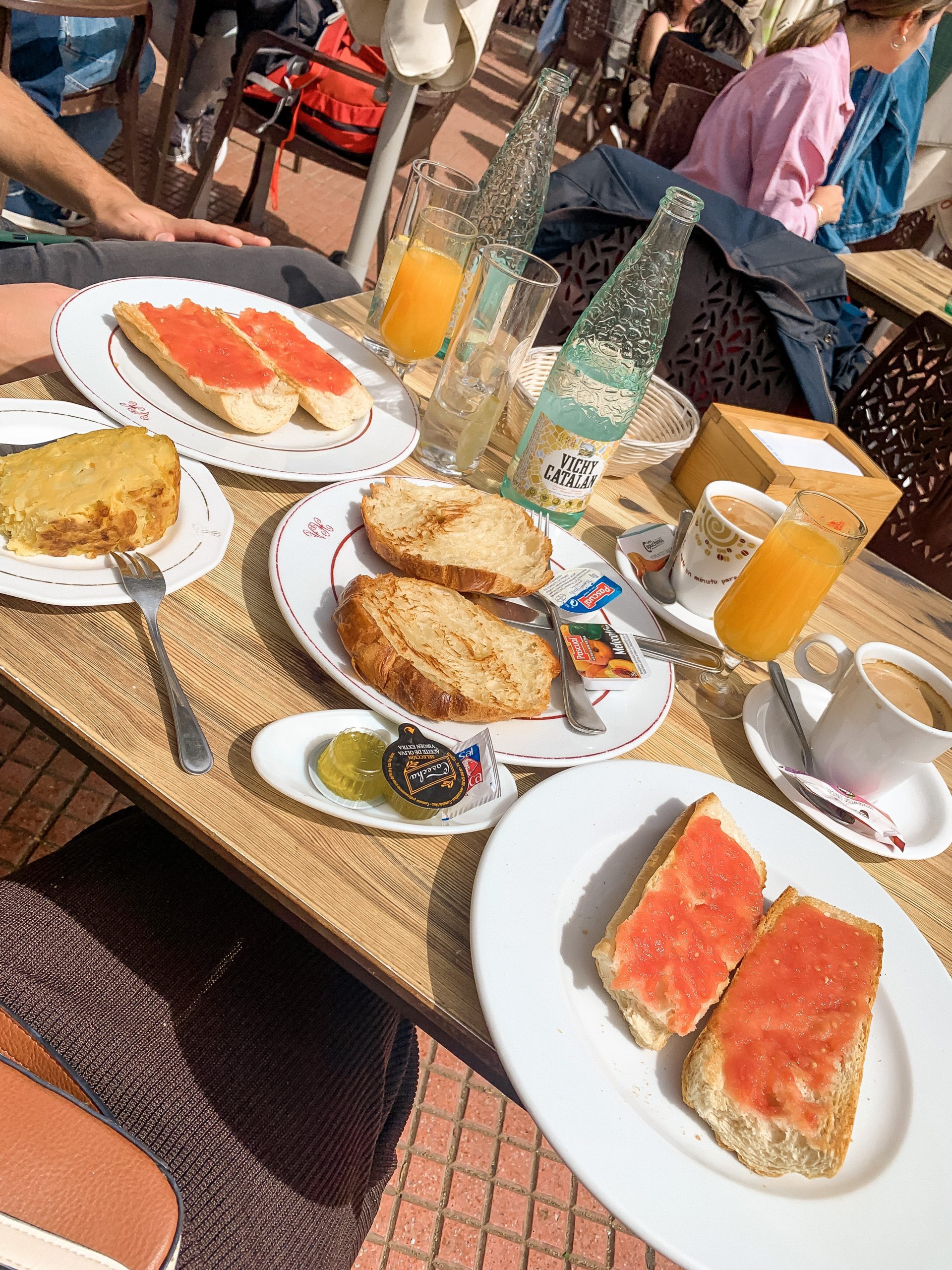 madrid bucket list Spanish breakfast tomato