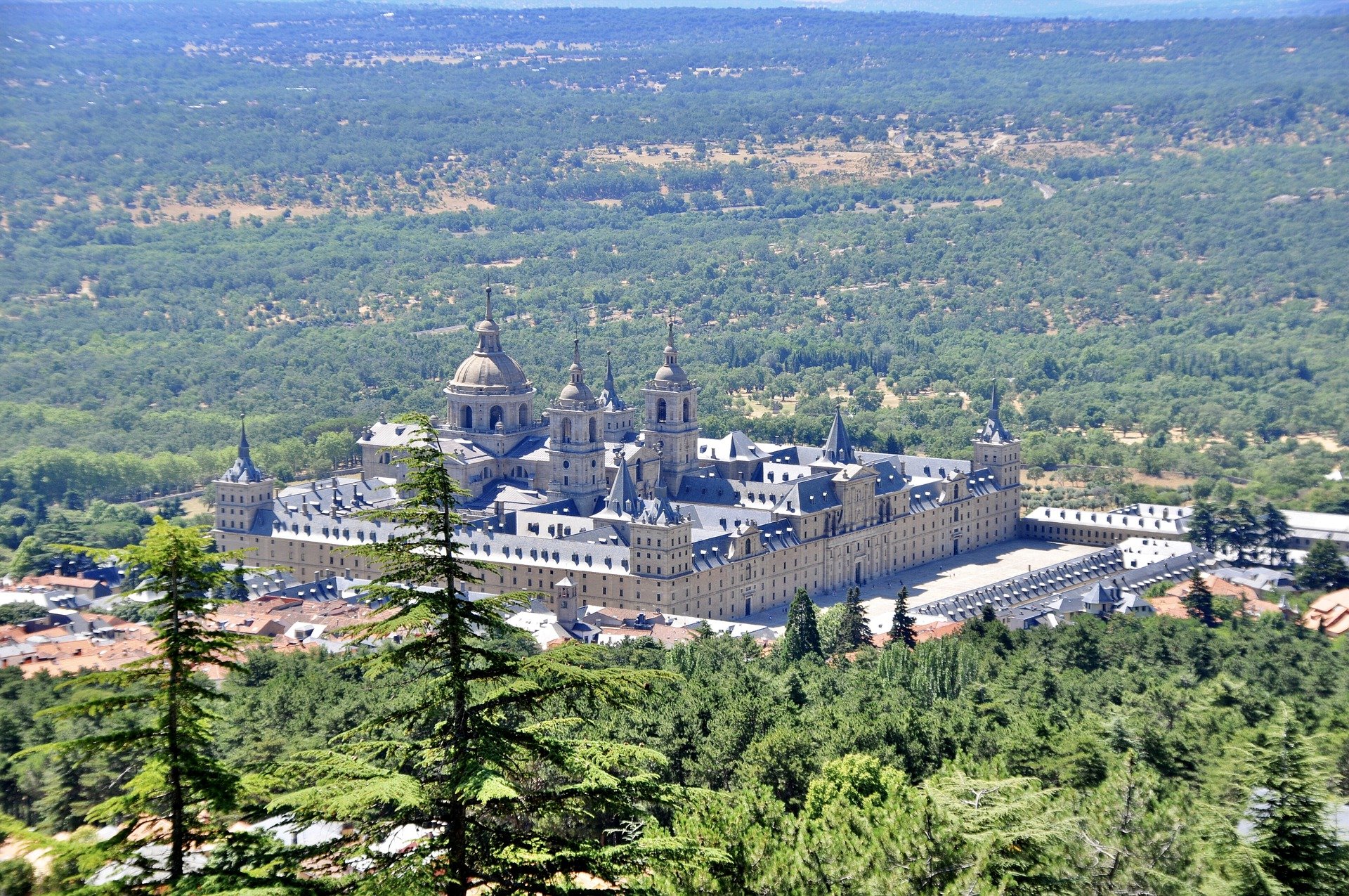 el escorial hikes near madrid