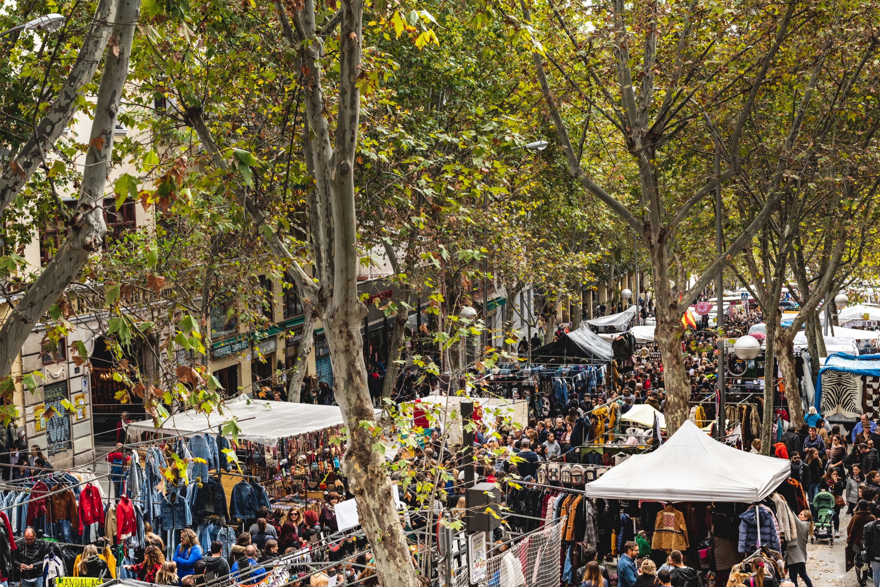 souvenirs from madrid el Rastro madrid bucket list