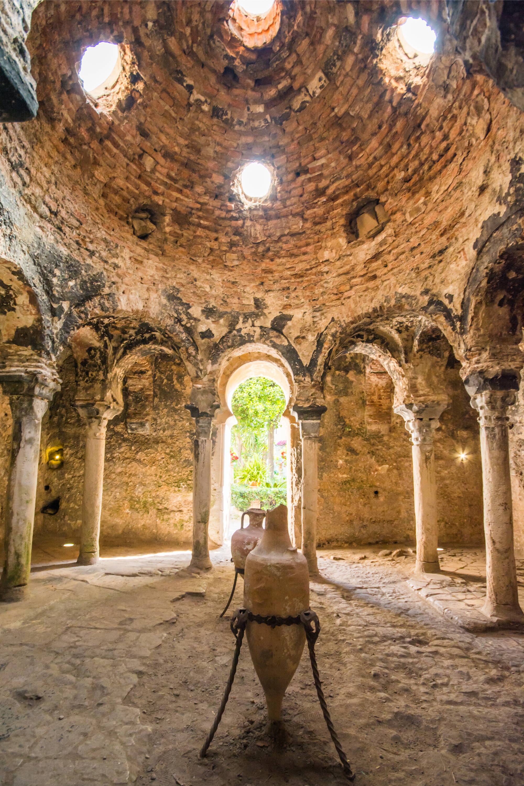 Arab baths in Palma mallorca tips inside